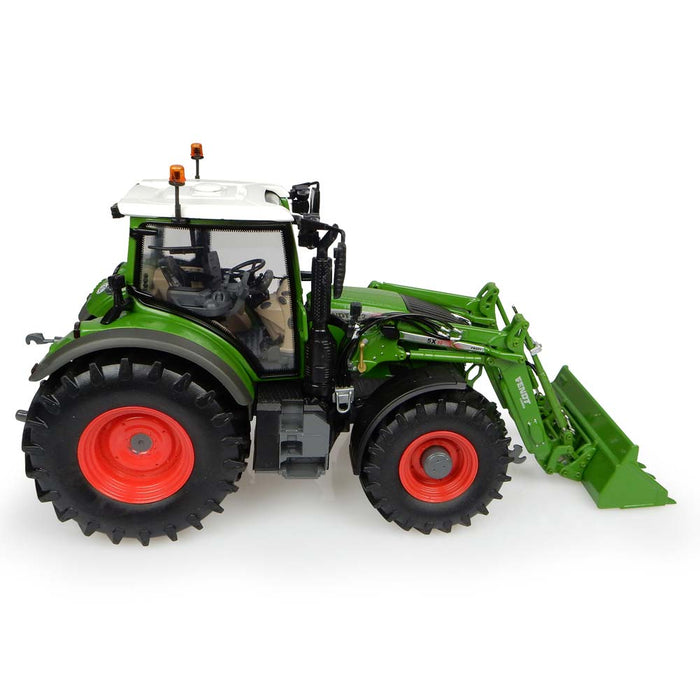 (B&D) 1/32 High Detail Fendt 722 Vario with Loader - Damaged Item