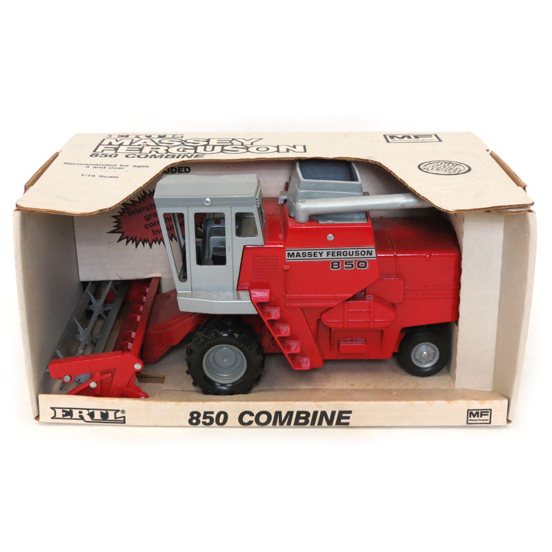 1/16 Massey Ferguson 850 Combine with Grain Head & Corn Head by ERTL