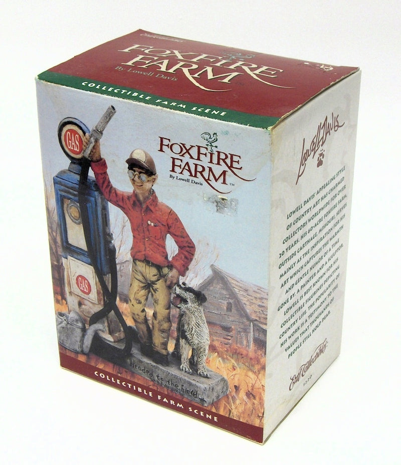 1/16 Lowell Davis "Headed to the Field"