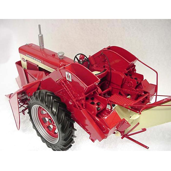 1/16 IH Farmall 560 with 2-MH Corn Picker, ERTL Precision Series #14