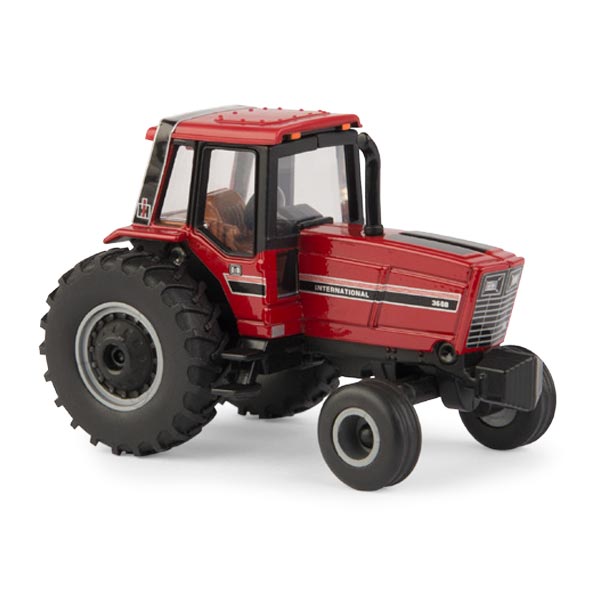 1/64 International Harvester 3688 with Cab