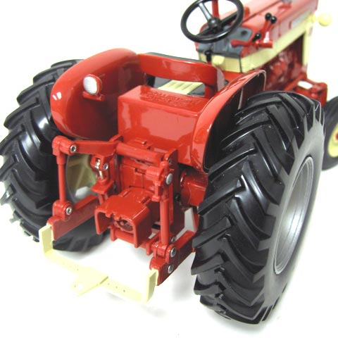 1/16 Collector Edition International 460 Utility Diesel