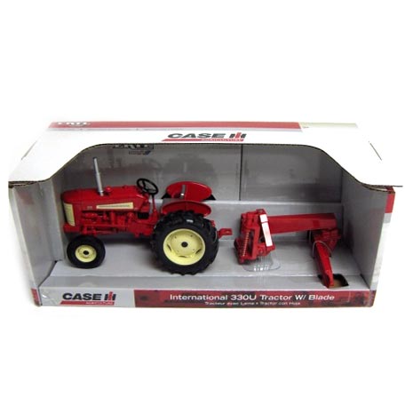 1/16 International 330U with Rear Blade