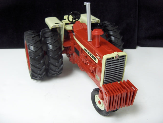 1/16 IH Farmall 1206 Narrow Front, 40th Anniversary Collector Edition