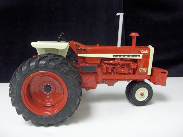 1/16 IH Farmall 1206 Narrow Front, 40th Anniversary Collector Edition