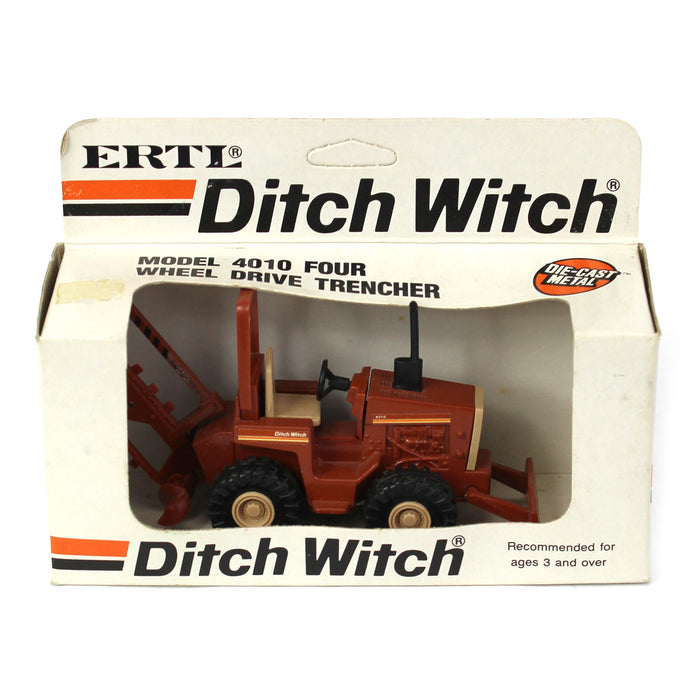 Approx 1/32 ERTL Ditch Witch 4010 4WD Trencher