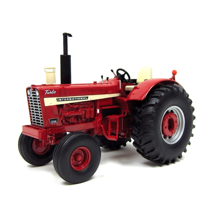 1/16 International 1256 with Wheatland Fenders — Outback Toys