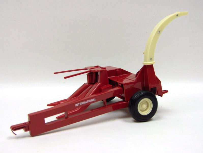 1/16 Red Pull Type Forage Harvester