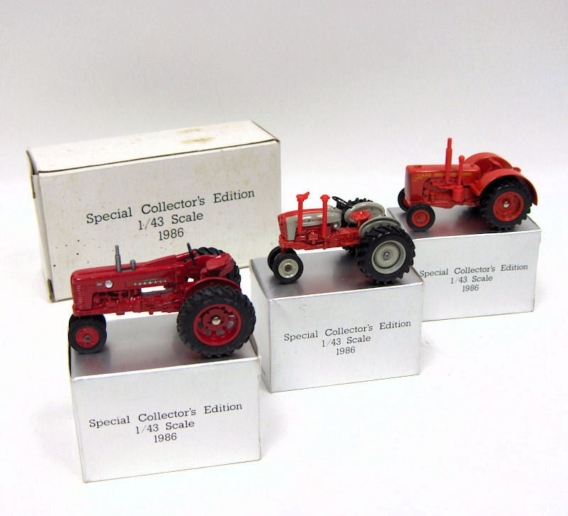 1/43 1986 National Farm Toy Show 3 Piece Tractor Set by ERTL