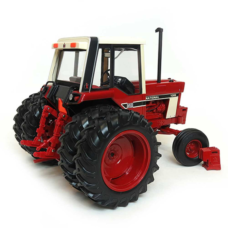 1/16 International Harvester 1086 with Duals in ERTL Prestige Collection, 2015 National Farm Toy Museum