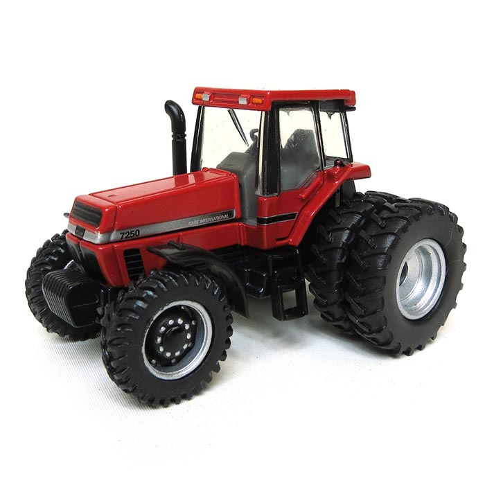 1/64 Case IH 7250 Magnum with Duals, Authentics #7