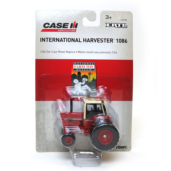 1/64 International 1086 with Duals, 2015 National Farm Toy Museum