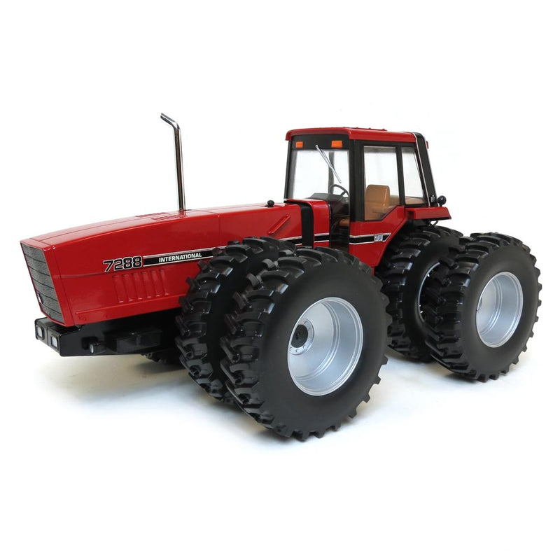 1/16 1985 International 7288 2+2 4WD Tractor by ERTL, 2016 Wisconsin Farm Tech Days