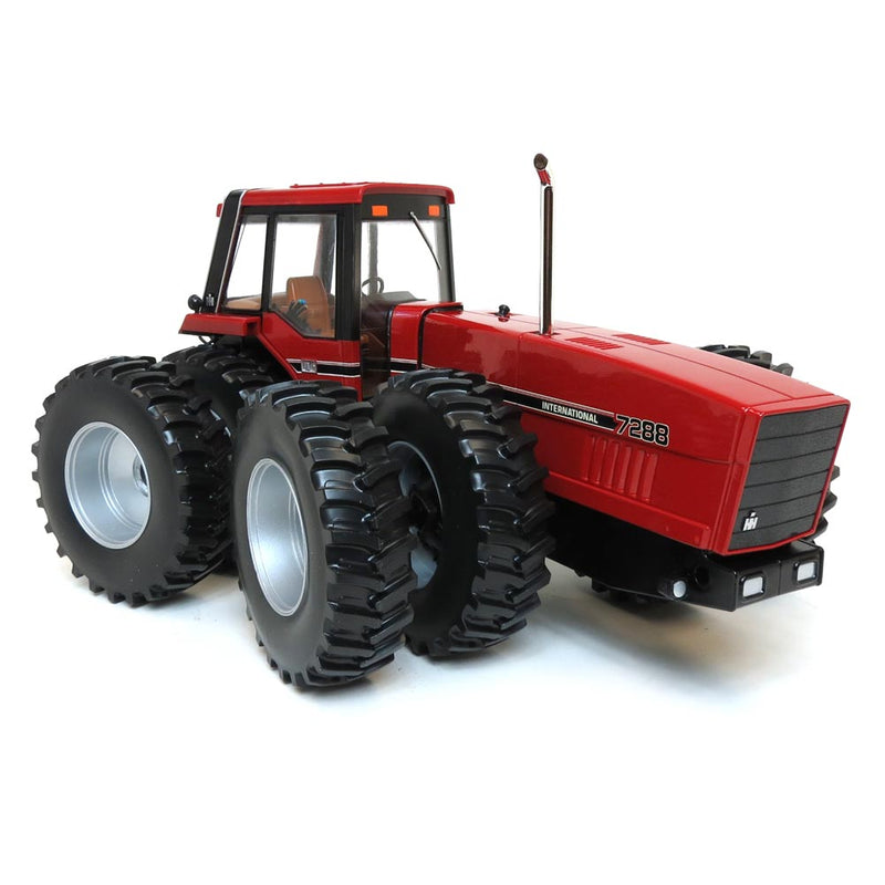 1/16 1985 International 7288 2+2 4WD Tractor by ERTL, 2016 Wisconsin Farm Tech Days