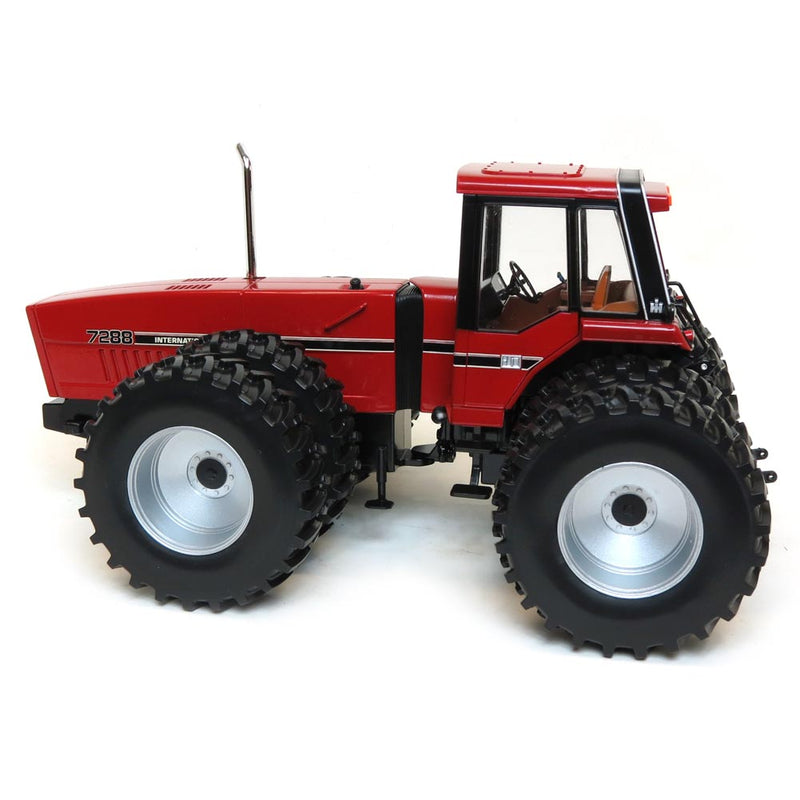 1/16 1985 International 7288 2+2 4WD Tractor by ERTL, 2016 Wisconsin Farm Tech Days