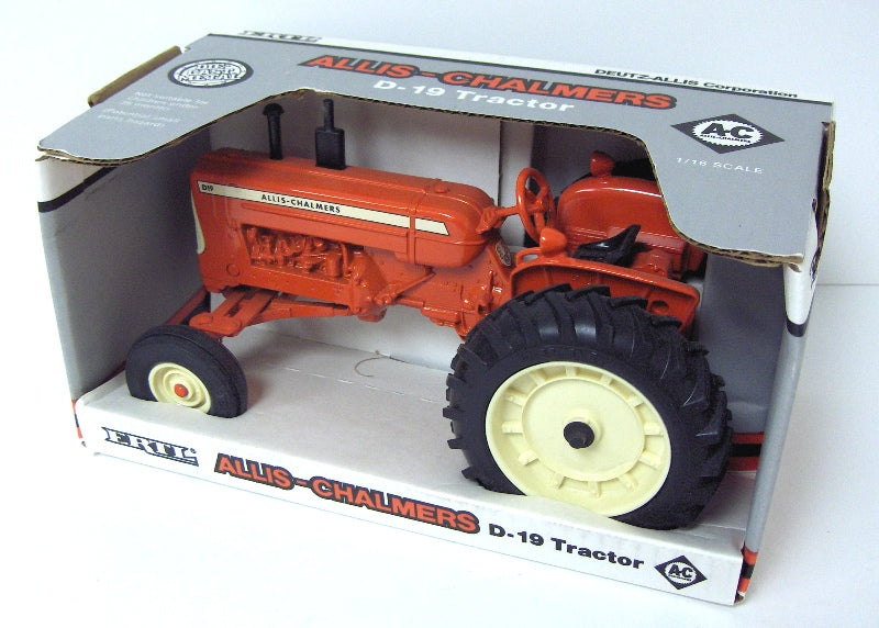 1/16 Allis Chalmers D-19 Wide Front Tractor