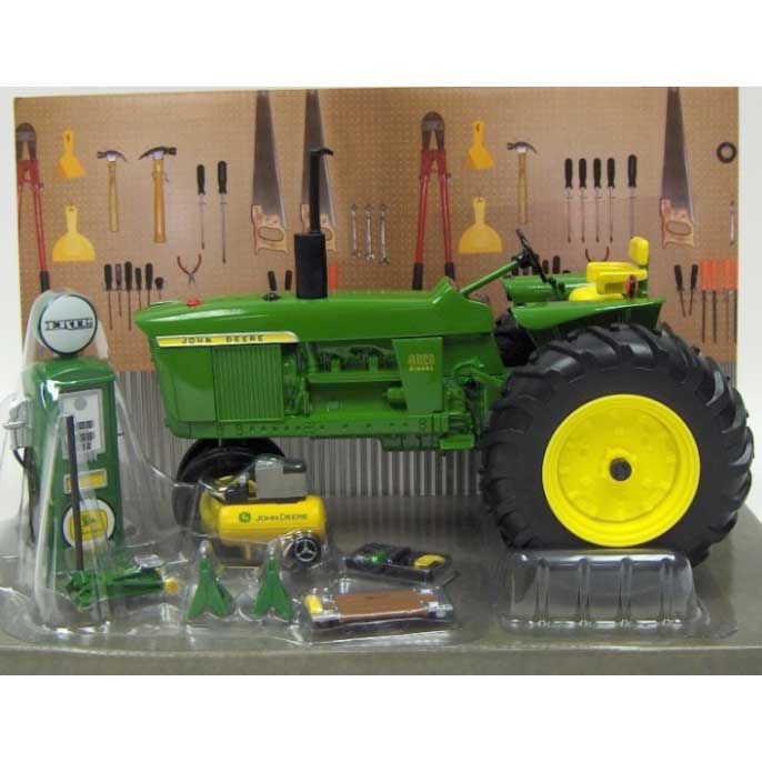 1/16 John Deere 4020 Narrow Front Restoration Set with Gas Pump & Accessories