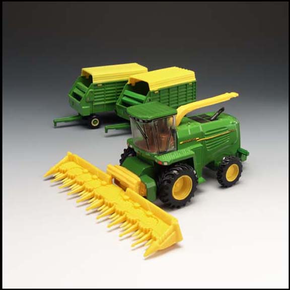 1/64 John Deere 7500 Self-Propelled Forage Harvester with Two Wagons