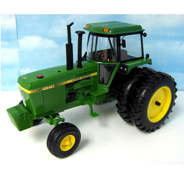 1/16 Collector Edition John Deere 4640 Cab with Duals