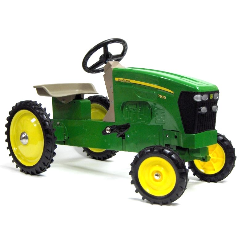 (B&D) John Deere 7930 Pedal Tractor with MFD - Box Damage