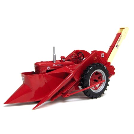 1/16 Farmall Super M Tractor with Mounted 2MH Corn Picker by ERTL, National Farm Toy Museum