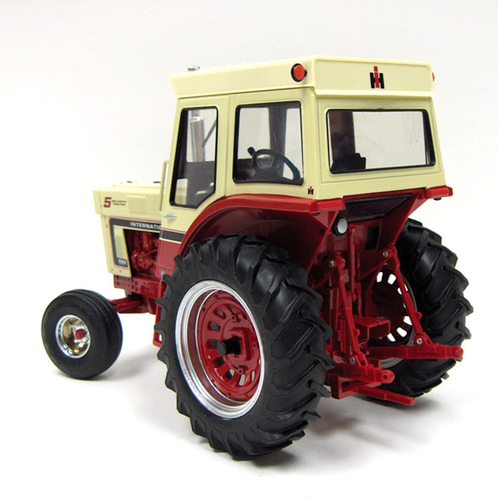 1/16 International Harvester 1066 5 Millionth, IA Chapter 5 Red Power Collector Edition