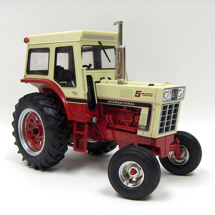 1/16 International Harvester 1066 5 Millionth, IA Chapter 5 Red Power Collector Edition