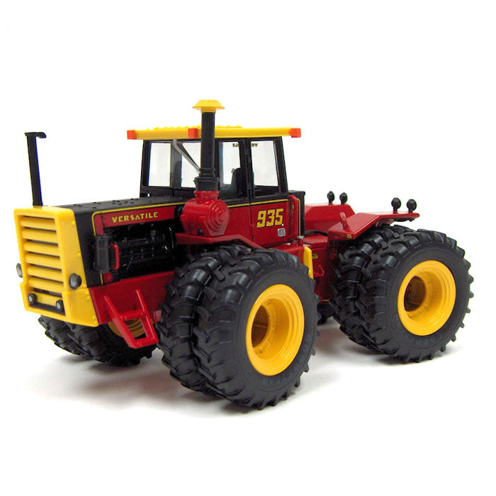 1/32 Versatile 935 with Duals, 2011 National Farm Toy Show