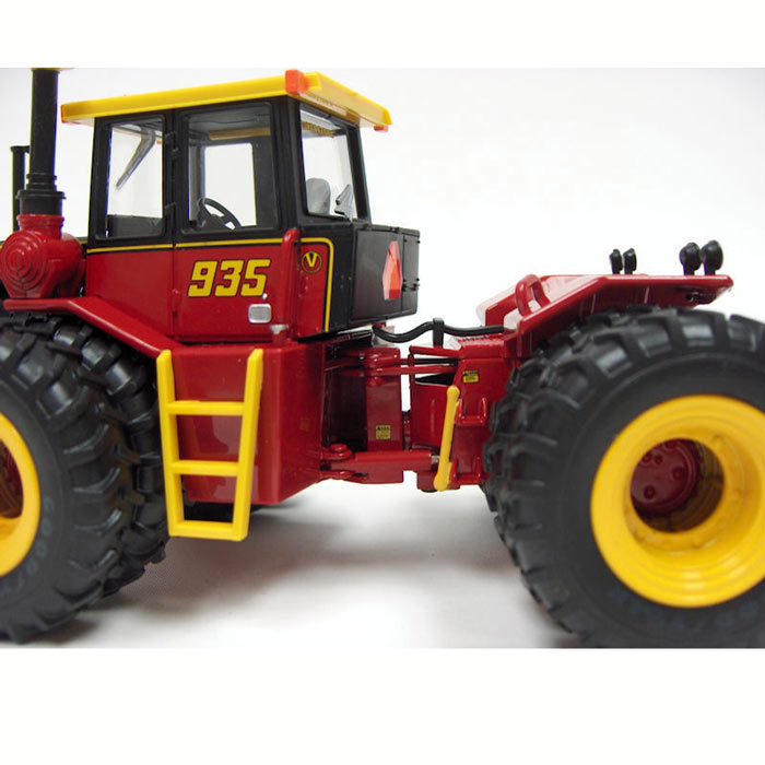 1/32 Versatile 935 Tractor with Duals, 2011 National Farm Toy Show by ERTL