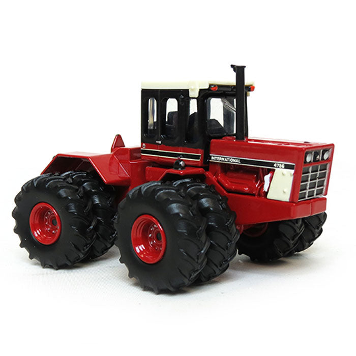 1/64 International Harvester 4786 4-Wheel Drive Tractor by ERTL, 2015 National Farm Toy Show