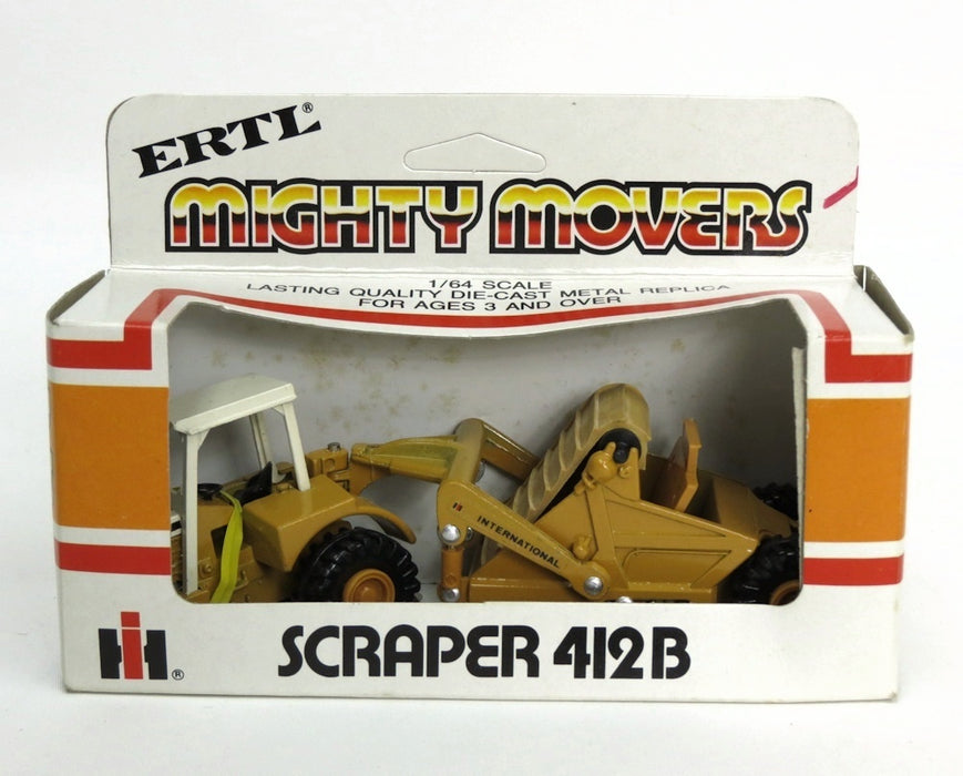 (B&D) 1/64 International 412B Pan Scraper, ERTL Mighty Movers - Damaged Item