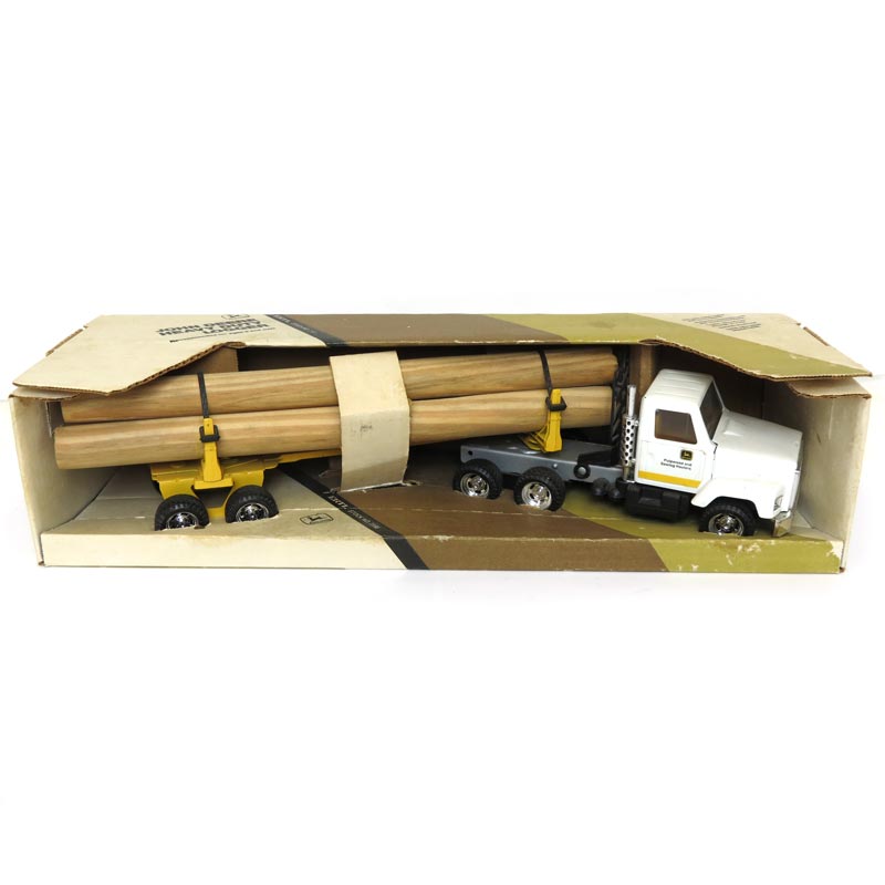 1/25 John Deere Logging Truck with Logs, Made in the USA by ERTL