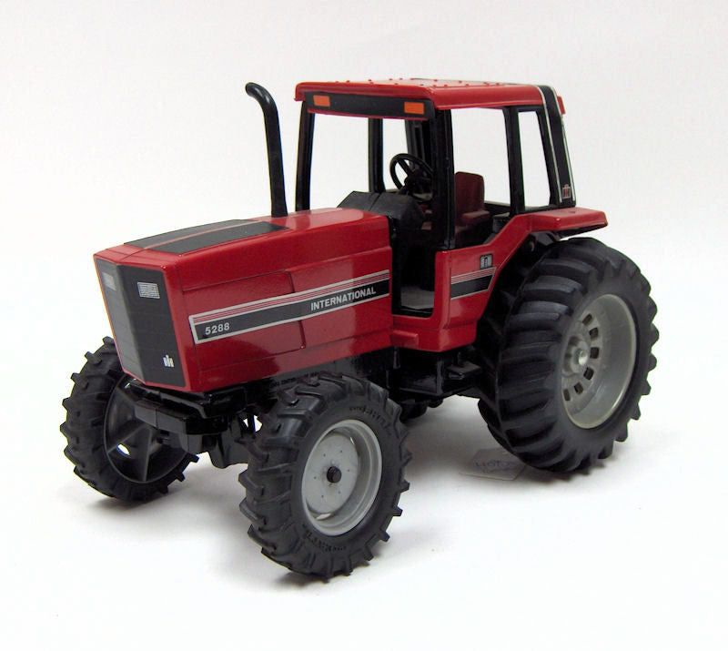 1/16 International Harvester 5288 Tractor with MFD, 1984 Special Edition
