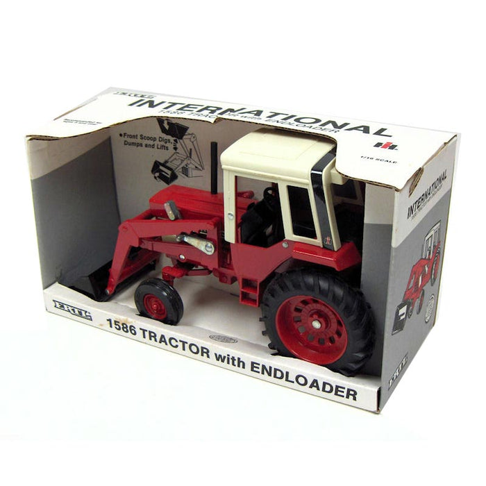 (B&D) 1/16 International 1586 with Cab and Endloader - Damaged Item