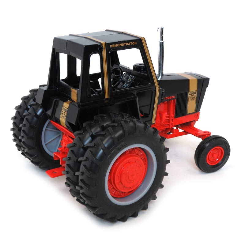 1/16 Case 1170 Black Knight with Duals, Collectors Edition by ERTL