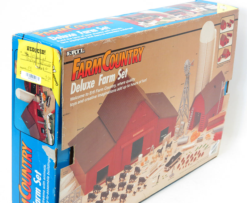 1/64 Farm Country Honeydew Farms Deluxe Farm Set with 169 Pieces by ERTL