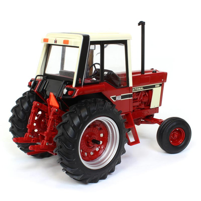 1/16 International 886 with Cab, 2018 National Farm Toy Show