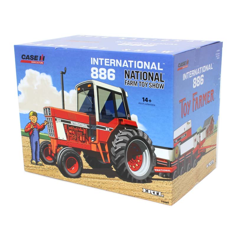 1/16 International Harvester 886 Tractor with Cab by ERTL, 2018 National Farm Toy Show