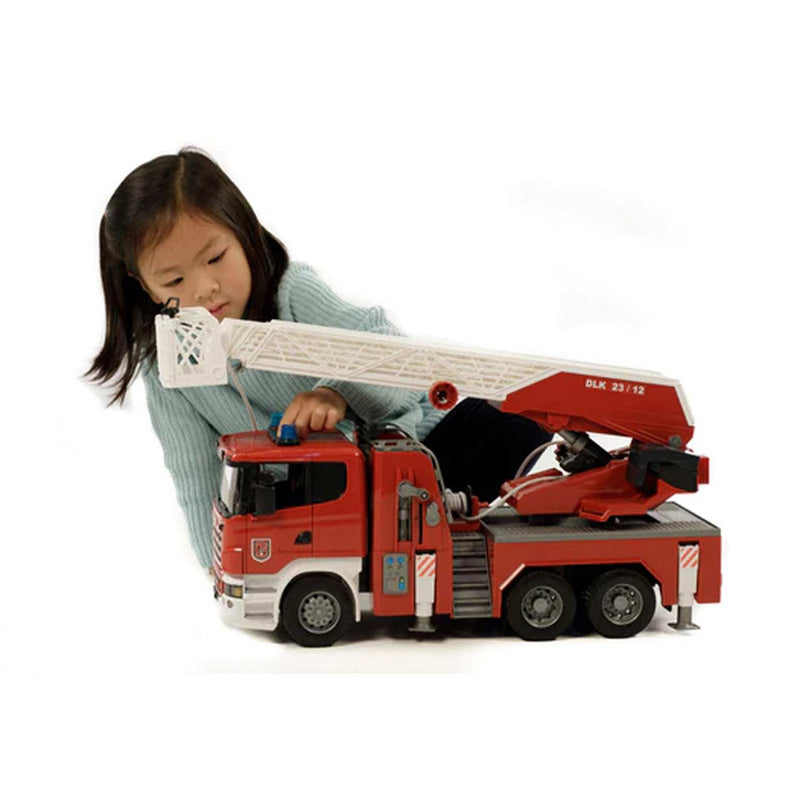 (B&D) 1/16 Scania Super 560R Fire Engine with Extendable Ladder, Water Pump and Lights & Sounds by Bruder - Damaged Item