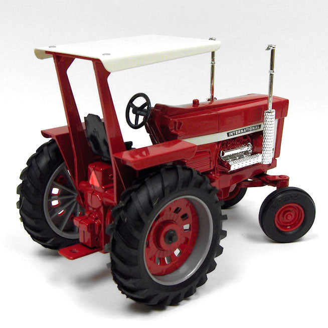 1/16 IH Farmall 1468 with ROPS, 1995 Lafayette Show