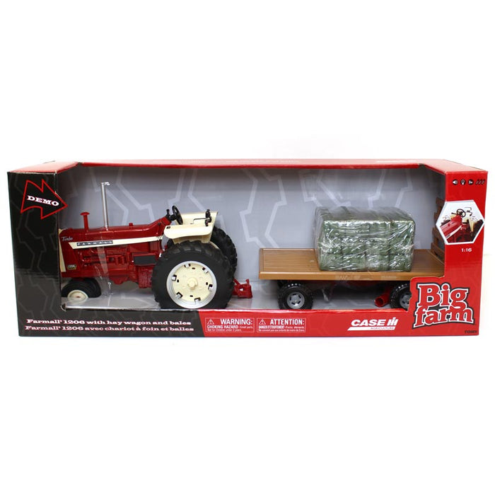 1/16 ERTL Big Farm IH Farmall 1206 with Hay Wagon and 36 Bales