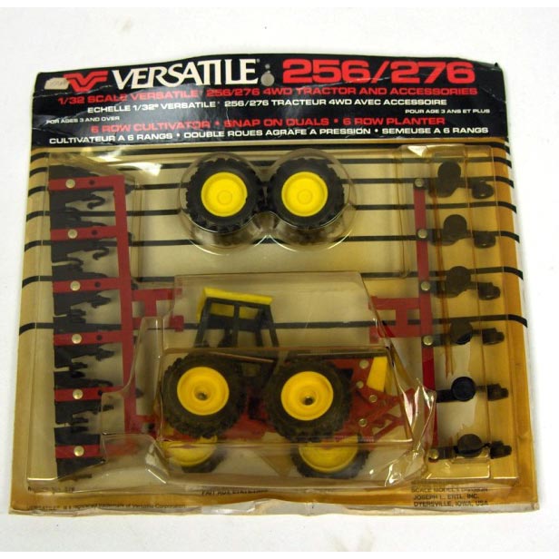1/32 Versatile 256/276 4 Wheel Drive Tractor with Accessories by Scale Models