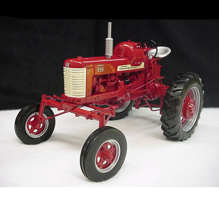 1/16 IH Farmall 350 LP Hi-Clear Wide Front, 2004 Lafayette Farm Toy Show