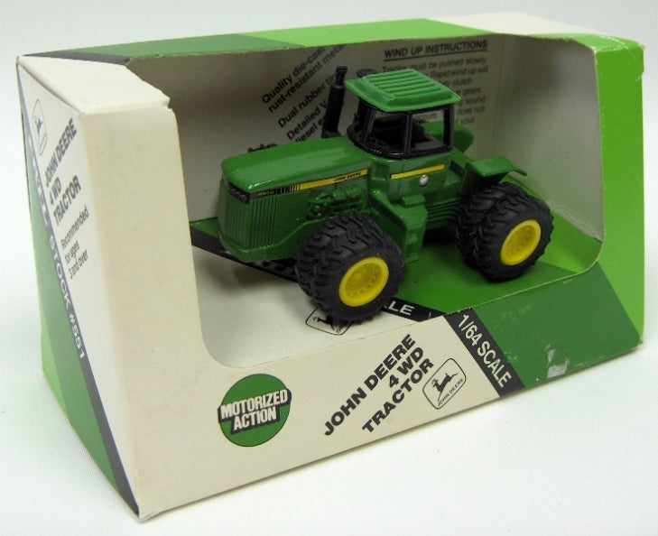 1/64 John Deere 8850 4WD with Duals, Wind Up Action Version
