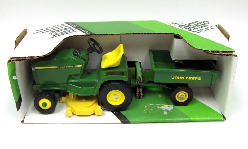 (B&D) 1/16 John Deere Lawn & Garden Tractor with Dump Cart by ERTL - Damaged Item