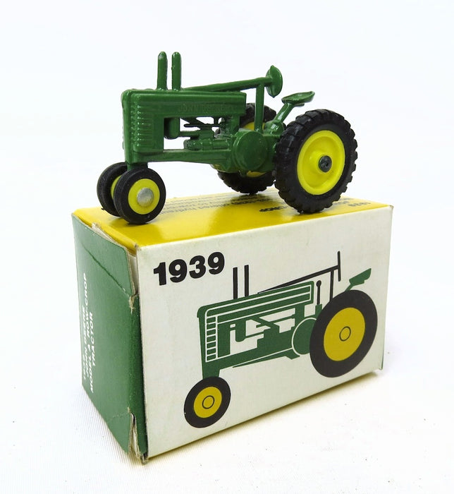 1/64 John Deere 1939 Model A Row Crop Tractor in Old Box without Rear Hook