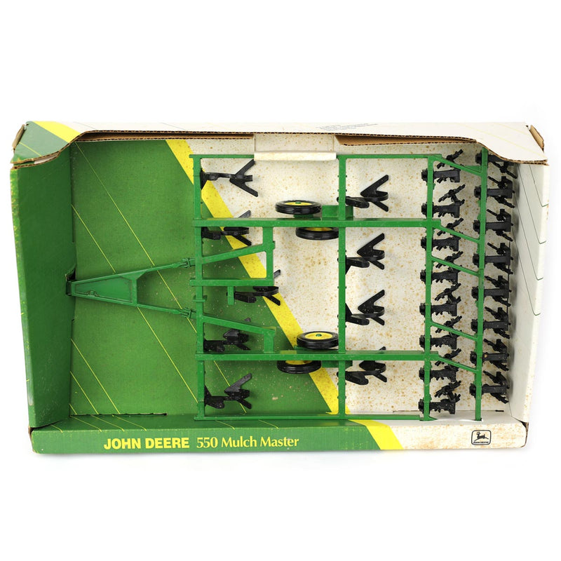 (B&D) 1/16 John Deere 550 Mulch Master - Damaged Item, Dirty