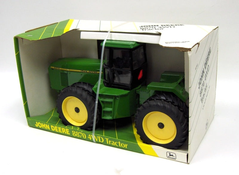 1/16 John Deere 8870 4WD w/ Duals by ERTL