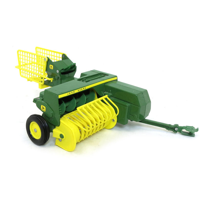 1/16 John Deere In-Line Baler from 1970s by ERTL - LOOSE