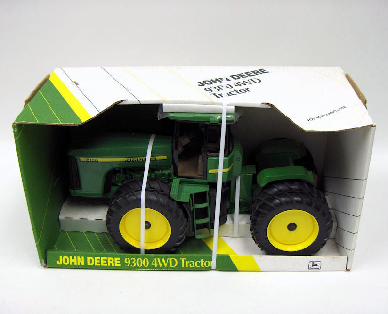 1/16 John Deere 9300 with Duals by ERTL